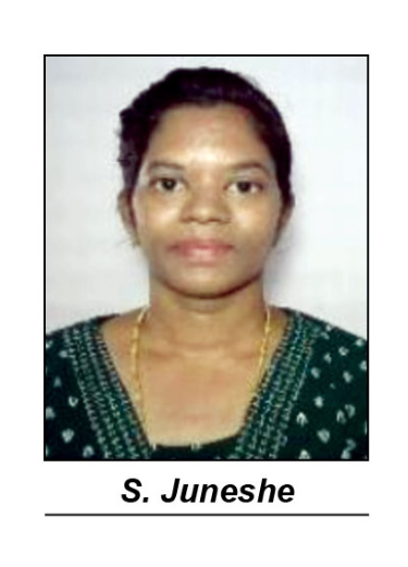 Millennialji's tweet photo. A woman tourist from Chennai was trampled to death by Dasara elephant Kanjan at the Dubare Elephant Camp in Kodagu after she was accidentally caught under the elephant fighting during the panic. 
https://t.co/0lUn95MEQp
#gore #elephant #india #accident   #karnatak