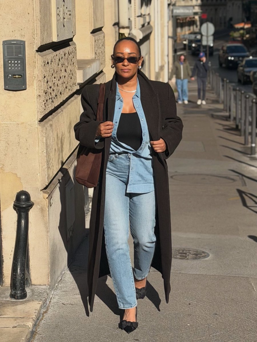 Lisamaffiauk's tweet photo. “Sometimes love finds you only after you stop searching for it in the wrong places. Finding love is less about chasing hearts and more about meeting someone who feels like peace.”-Lisa Maffia 

#oftd

Coat: Weekday
Bag: ASOS 
Jean: Levi’s (501s)
Shoes: Zara
Glasses: vintage 
✝️ https://t.co/eMLJtdsv0L
