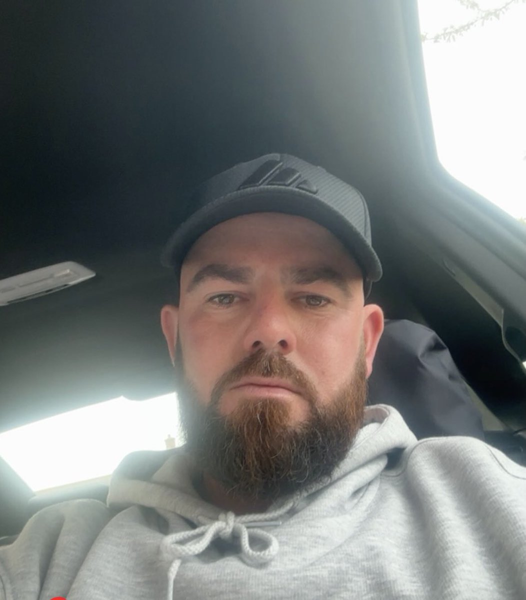 Lewis tweet media