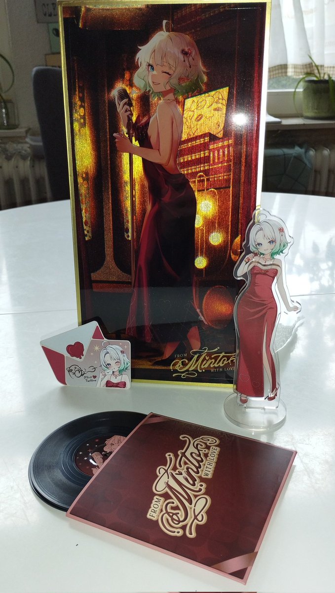 LasseFrey1's tweet photo. Woohooo!
Merch arrived, it was a little held up by customs, but it all worked out and our Mint is quite lovely indeed!
#ミント心霊写真
#MintFantome https://t.co/62kJfRBLJF