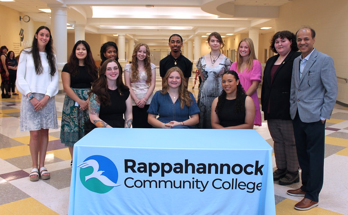 VCCS_SO's tweet photo. Dozens of @rappahannock_cc students who maintained a GPA of 3.5 or higher have been inducted into the PTK Honor Society. See the list of students who made the cut: https://t.co/dSjWIij4mm #PTKproud https://t.co/XgWgfTIUPg