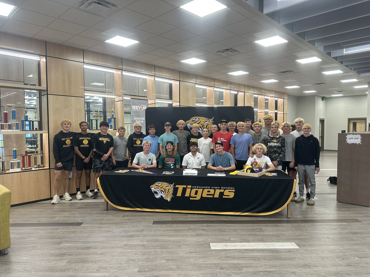 Hernando Tiger Baseball tweet media