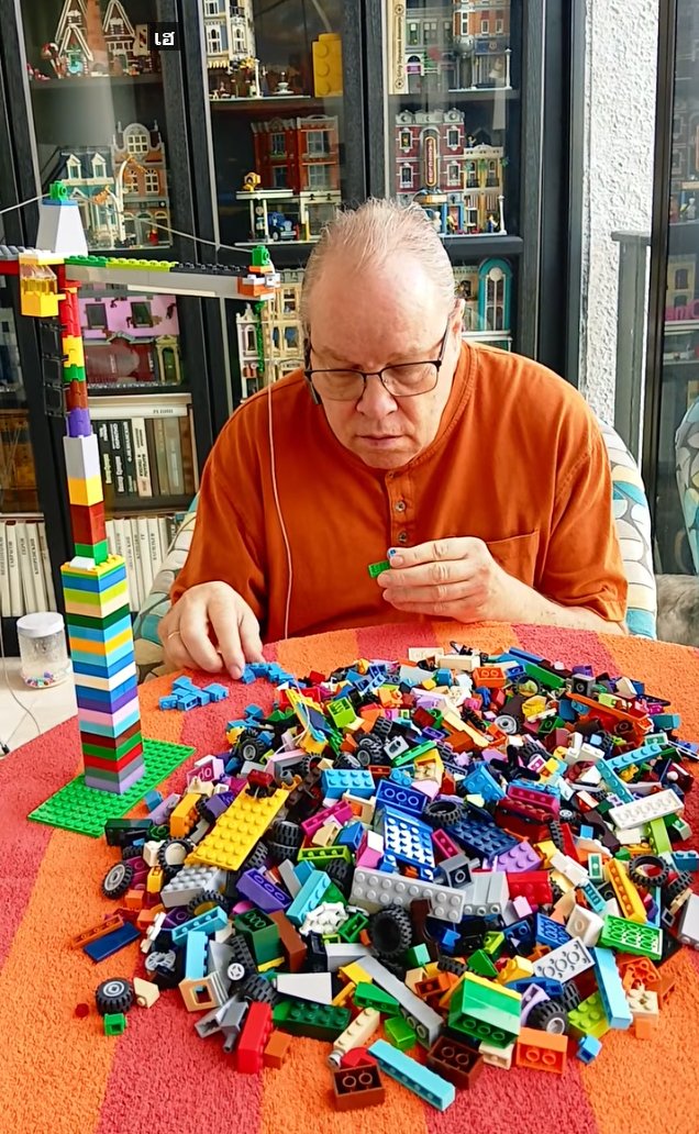 OksanaTenman's tweet photo. Lego Classic 10696 🤔 Yuriy Tenman is going to create new model https://t.co/jIRXwS91Kv #LegoClassic #lego10696 #MyYearOnYouTube2025 #legobuildday #legomoc #moc #legofan #mocs #legomocs #legofan #legoafol #afol #legoaltbuild #yuriytenman #yuriytenmanlego https://t.co/ocG61CMAcg