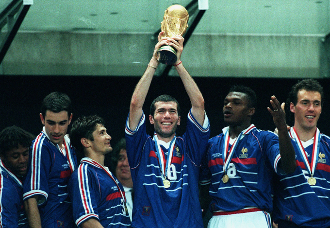 90sfootball's tweet photo. France '98. https://t.co/QVjDaUgrq2
