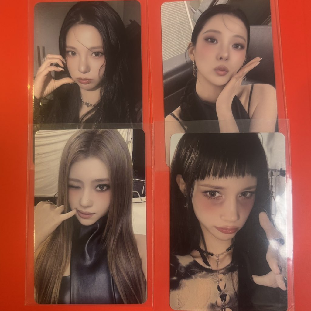 rurun320's tweet photo. Kep1er交換

【譲】1-3枚目　
　　ユジン、シャオティン、ヒカル、ヒエ

【求】4枚目💕ダヨン
　　ポスター　ダヨン

21日タワレコ手渡し可能or郵送
お気軽にお声がけください。 https://t.co/rkp834lJGH