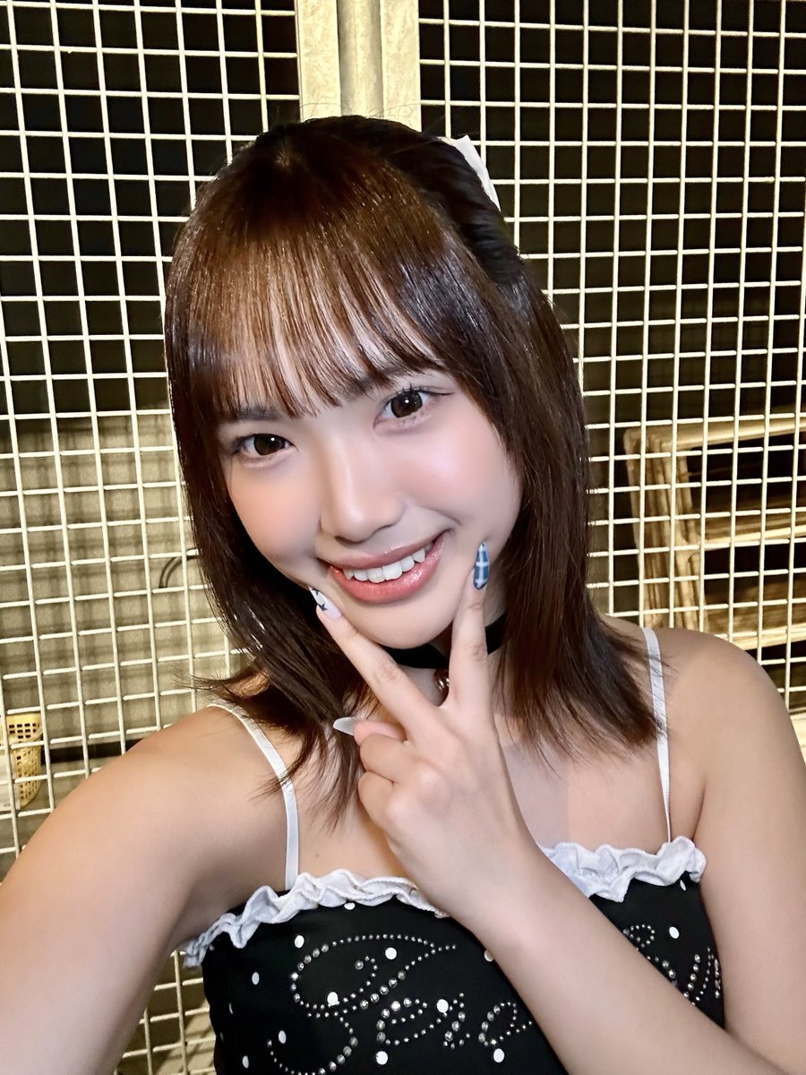 17ueda's tweet photo. 2026.5.17 ストフェス SIDE-B 2026
会場：Zepp Namba
かんなちゃん(@j_kiss_kanna )
こっちゃん(@yukimoto_ko )
さーたん(@j_kiss_sae )

Zeppなんばの2階席から見るジャンキスも新鮮でしたけど、ステージから見る2階席も新鮮だったようで…

#秋月柑七 #雪本恋百 #平川咲衣
#JumpingKiss #ジャンキス https://t.co/QMGF76BOXY