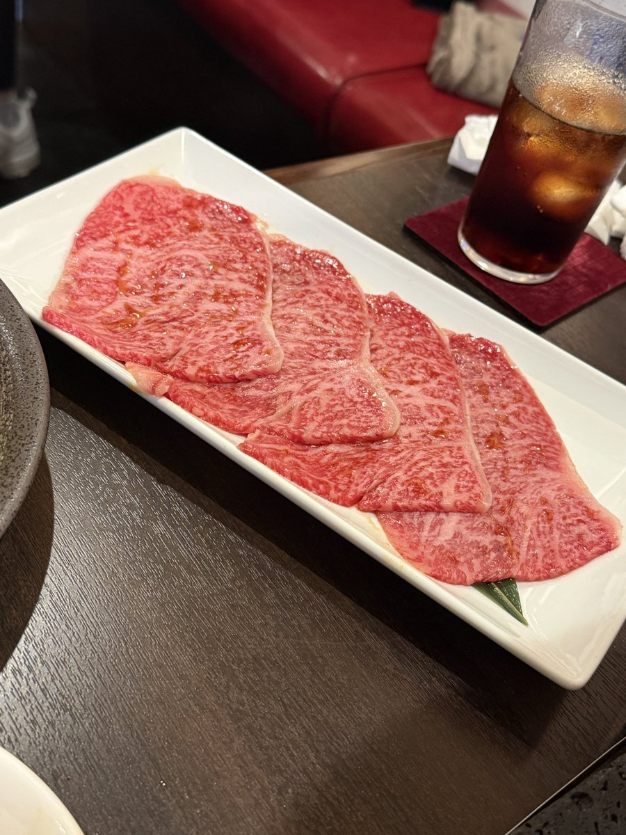 pontacoo's tweet photo. 函館　焼肉　煙の美学オープン！^ ^プレオープンに行きました！おしゃれなワンランク上の雰囲気の焼肉屋です！兎に角🍖が絶品で、タレも最高に旨い！ 冷麺や他🍖以外は https://t.co/XMEfetBsUD