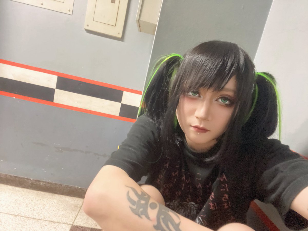 鮮血A子ちゃん 墓荒らしあさひ tweet media
