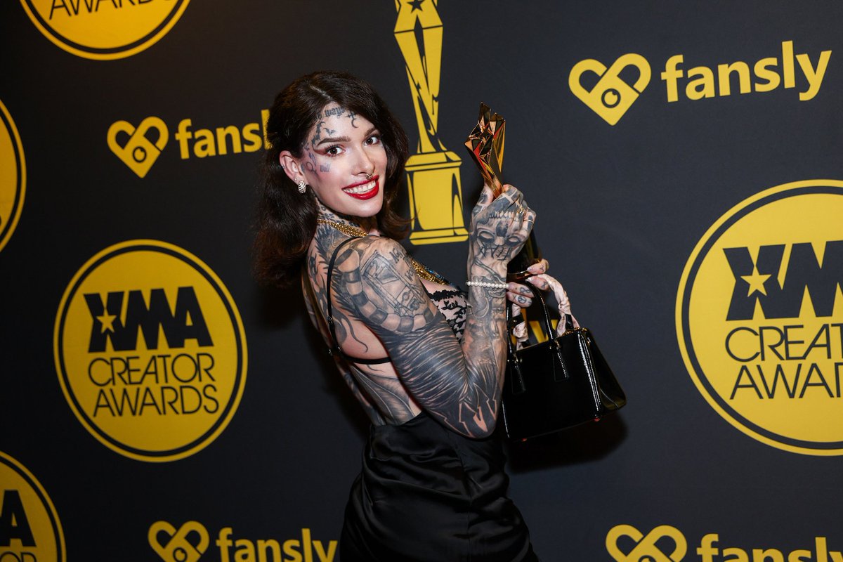 Amy Nosferatu 🏳️‍⚧️🏆🏆 Top 0.52% tweet media