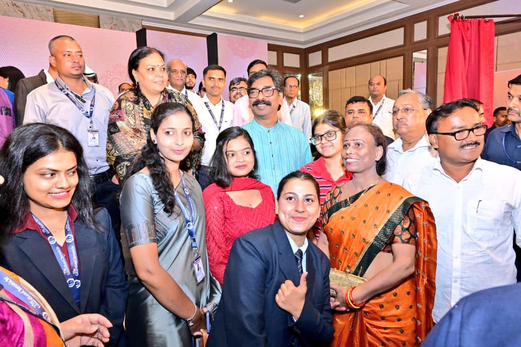 Hemant Soren tweet media