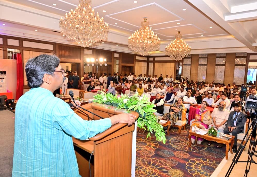 Hemant Soren tweet media