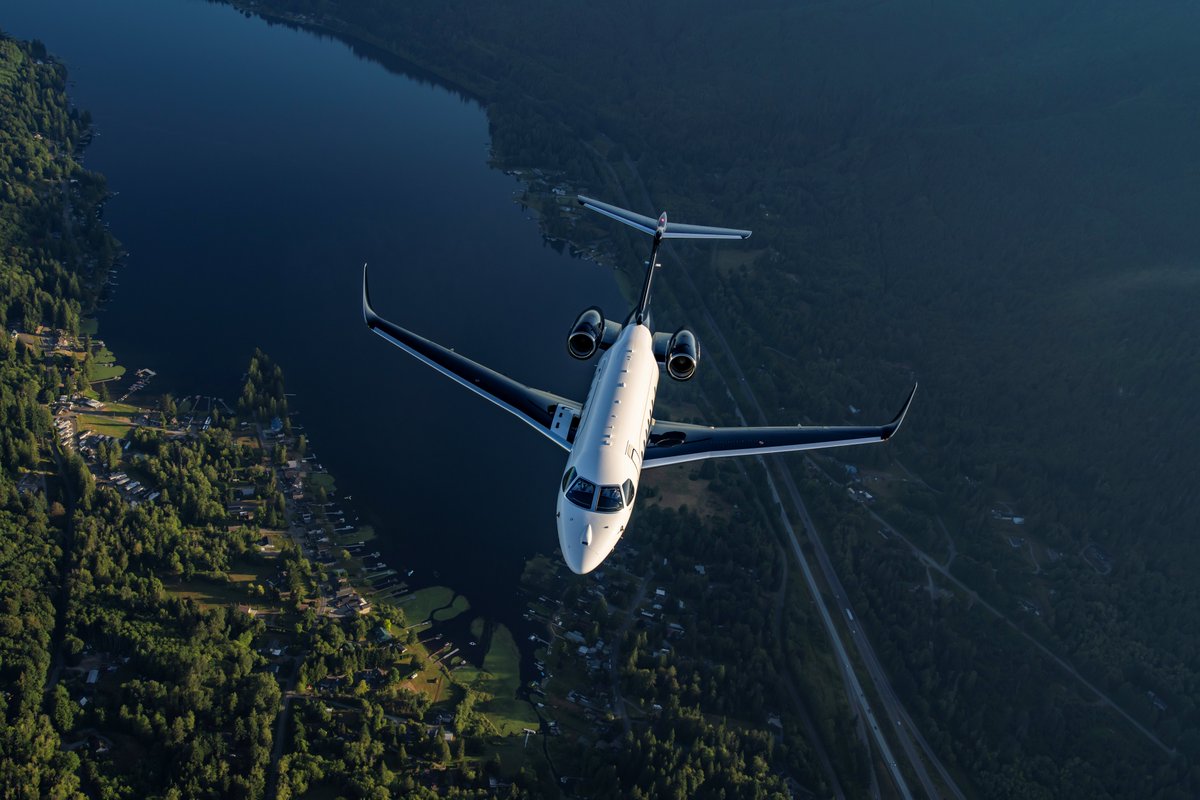 embraer's tweet photo. Prepare-se! De 21 a 23 de maio, o Catarina Aviation Show acontece em São Paulo. A Embraer tem orgulho de exibir o Praetor 600 e o Phenom 300E, o jato da categoria Leve mais vendido por 14 anos consecutivos. Será um evento fantástico! https://t.co/VZqqtSCajD