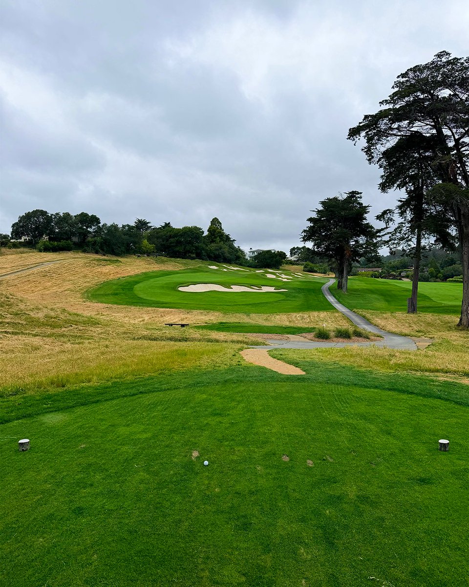 PGA's tweet photo. Just a friendly reminder to get out on the course this week! ⛳️

#EscapeToGolf https://t.co/667iqjG8zT