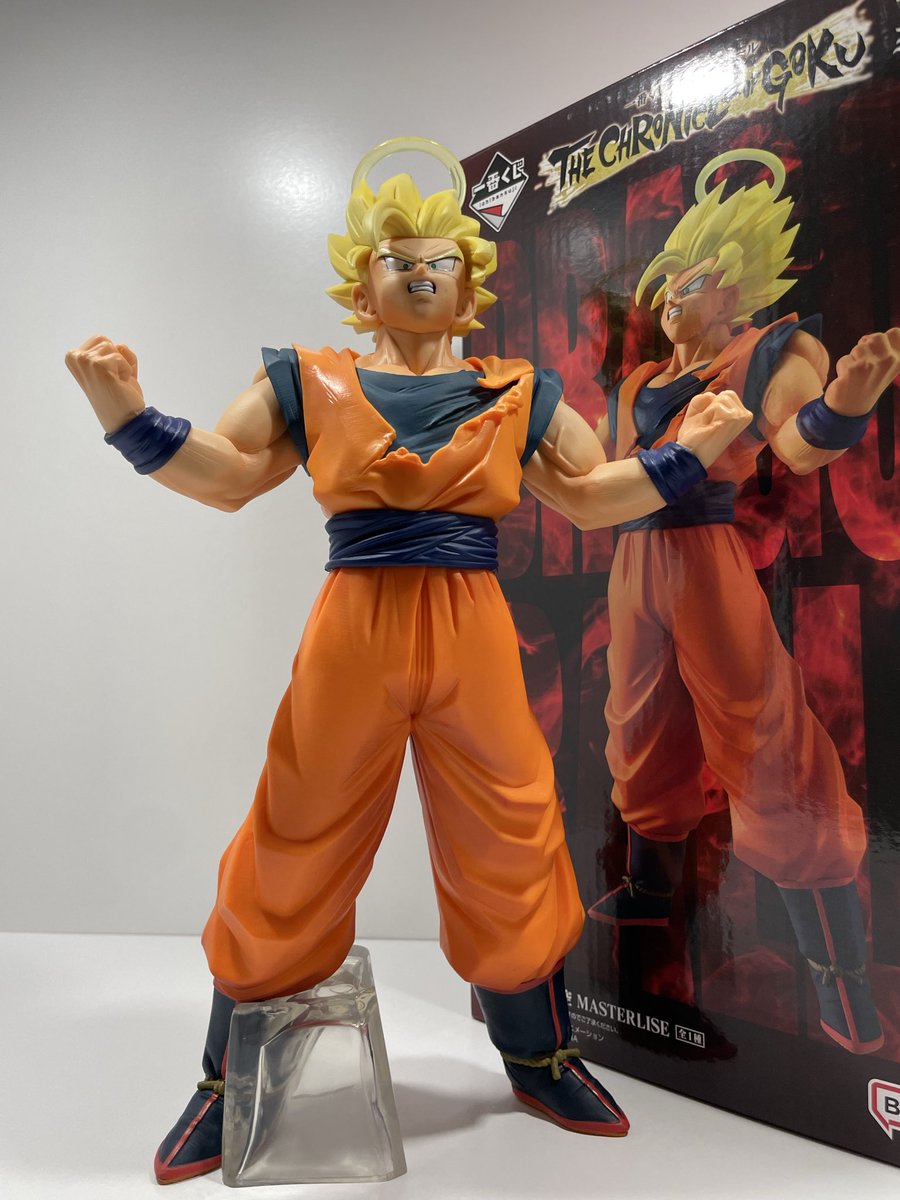 molding_ex's tweet photo. 一番くじ ドラゴンボール 2026.5.8
THE CHRONICLE OF GOKU
D賞 超サイヤ人2孫悟空

①立体造形の良さ(湾曲したポージング)
②道着のシャドーやシワ、破れなど細やかな表現がかっこよさ🆙

※疑問…みなさんの🟢胸元道着部分はどうなってますか？

🗣️妻のひとこと
【なんで天使になっちゃったの笑”】 https://t.co/tjZnHYOil6