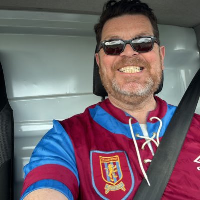 GrahamGillham's tweet photo. #NewProfilePic https://t.co/DiUvm3Qvdo