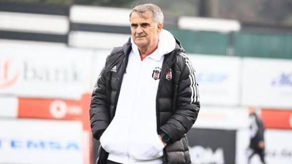 ELETRMEN5's tweet photo. #SergenleDevam
#beşiktaş
#BJK
Gel be vefasız sensiz bu takım olmuyor.. https://t.co/YPGswMp3Lw