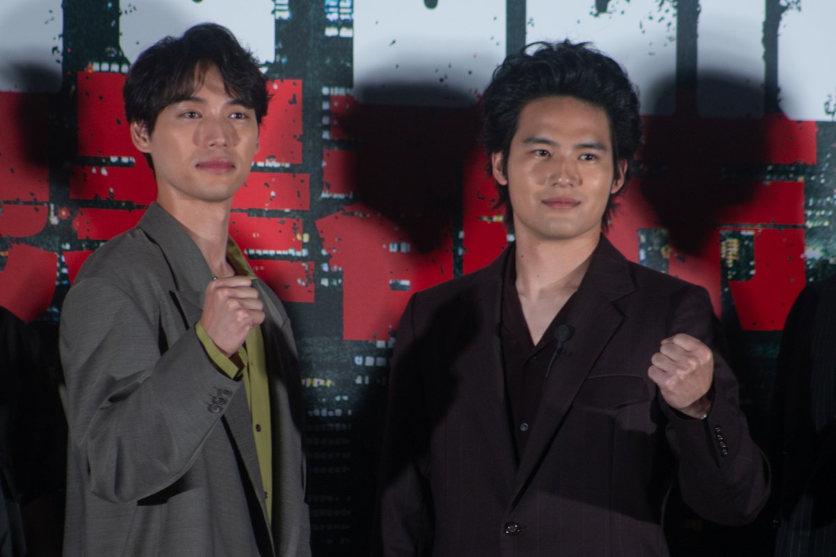 cinemalife_web's tweet photo. 『TOKYO BURST-犯罪都市-』公開直前イベント

💬福士蒼汰、800万円ばら撒きシーンの撮影「気持ちよかった」

👤水上恒司、ユンホ（東方神起）、オム・ギジュン、福士蒼汰、パク・ジファン、内田英治監督

▼記事はこちら
https://t.co/drhFVWsfEY

#TOKYOBURST #犯罪都市 https://t.co/V3LQ4zF9Ed