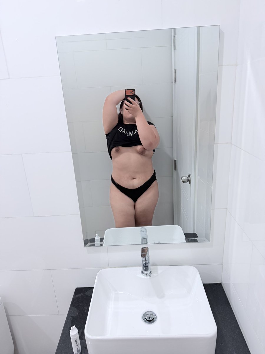 psjaos's tweet photo. ลดอีกนิดดีไหมทุกคน🥰 https://t.co/MvFAjDprPc