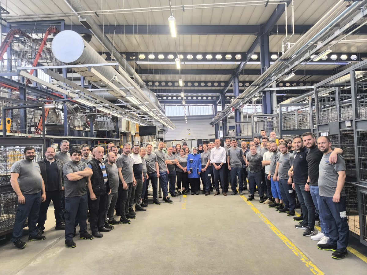 gny39's tweet photo. Kapaklı Şubemize bağlı Schnee Metal Fabrikamızda çalışan arkadaşlarımızı ziyaret ettik.Sendikal ve güncel konularda istişarelerde bulunduk.
#TürkMetalSendikası
#TürkMetalKapaklıŞube
#Hepimizbiriz
#LiderimizUysalAltundağ https://t.co/UQ5IaS8RIy