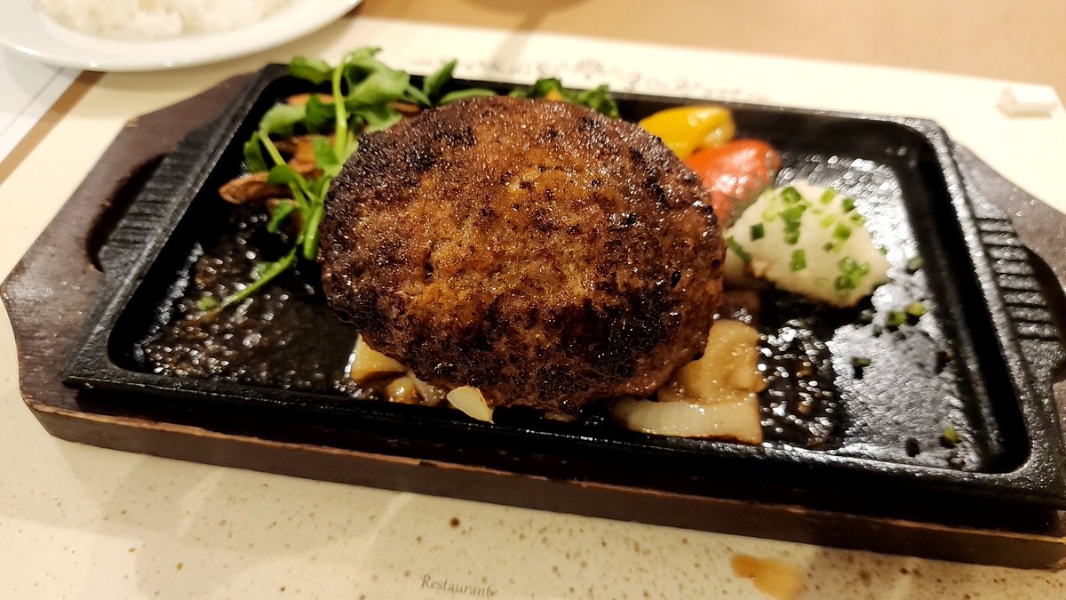 くくな tweet media