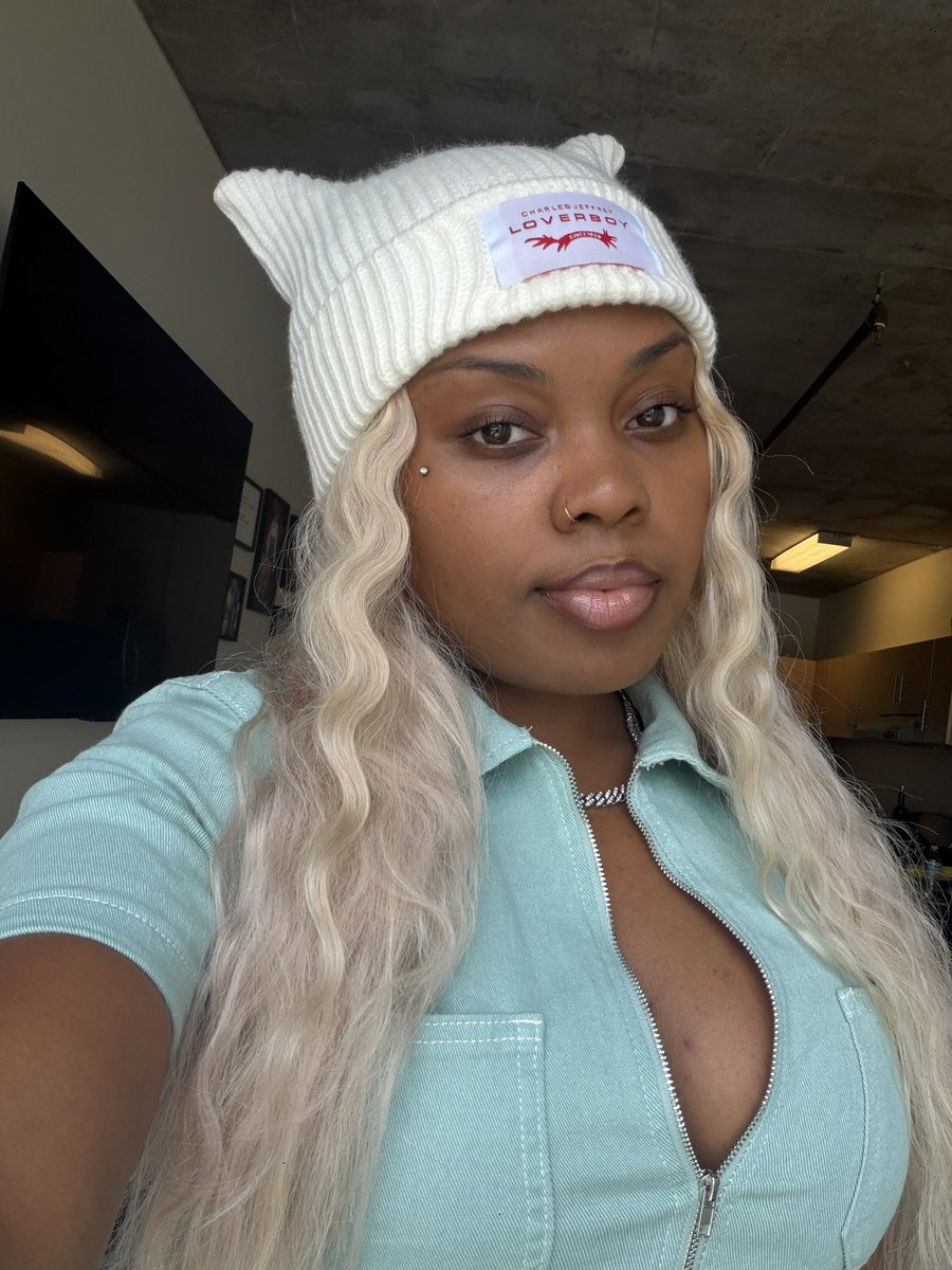 BIG BAG JAZ 💰 tweet media