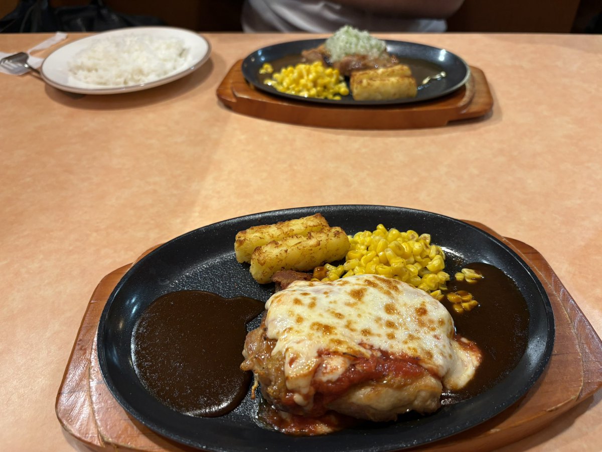 かずき tweet media
