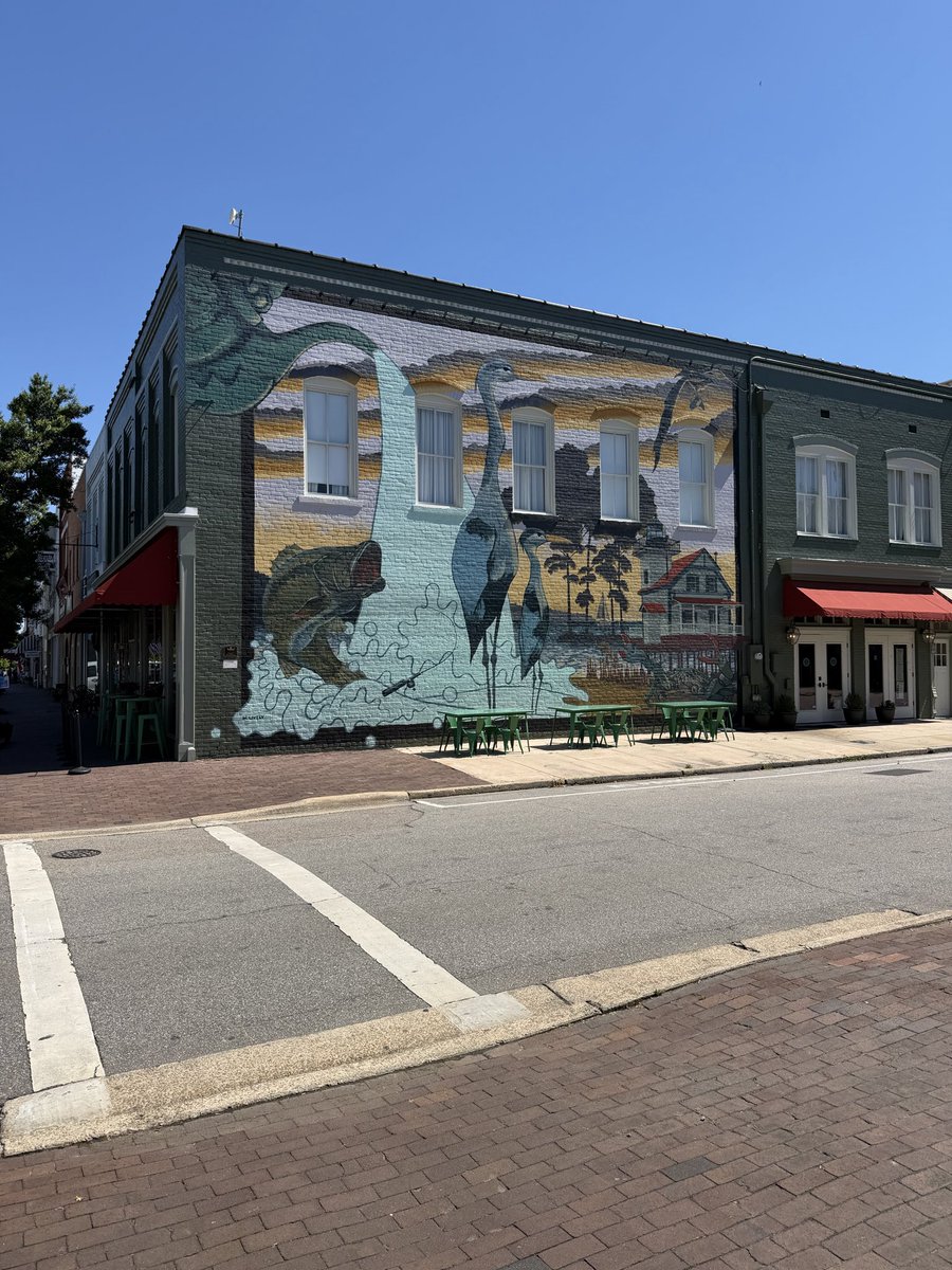 FLONC's tweet photo. Edenton is gearing up for America 250, and I enjoyed spending time where NC’s revolutionary history runs deep. Make sure to stop by the Edenton Tea Room to hear about the Edenton Tea Party and the women who started it all! https://t.co/LGeiKAxxWR