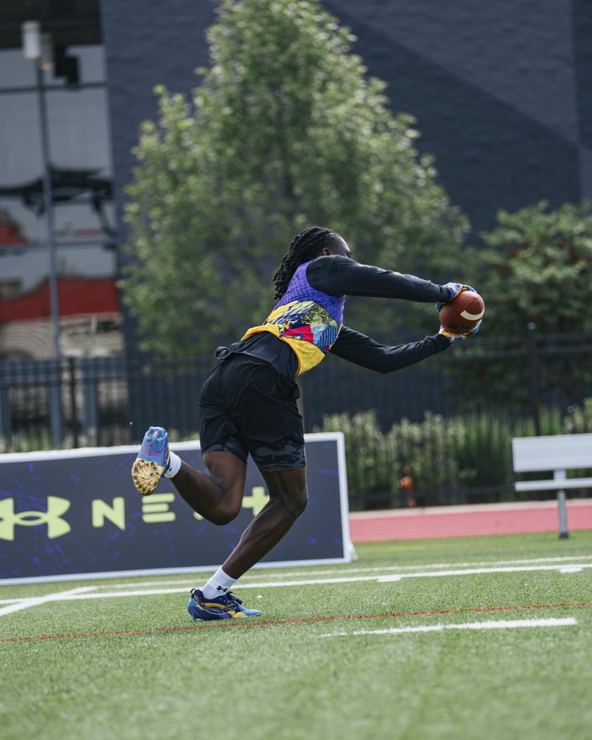 SamirEdwardsDa1's tweet photo. I had a great experience at flight school,thankful for the opportunity!! @UANextFootball @TheUCReport @JJettas2 @Coachmessay @CoachJdubSFA @kdawg2certified https://t.co/3Mu4BV8Khn