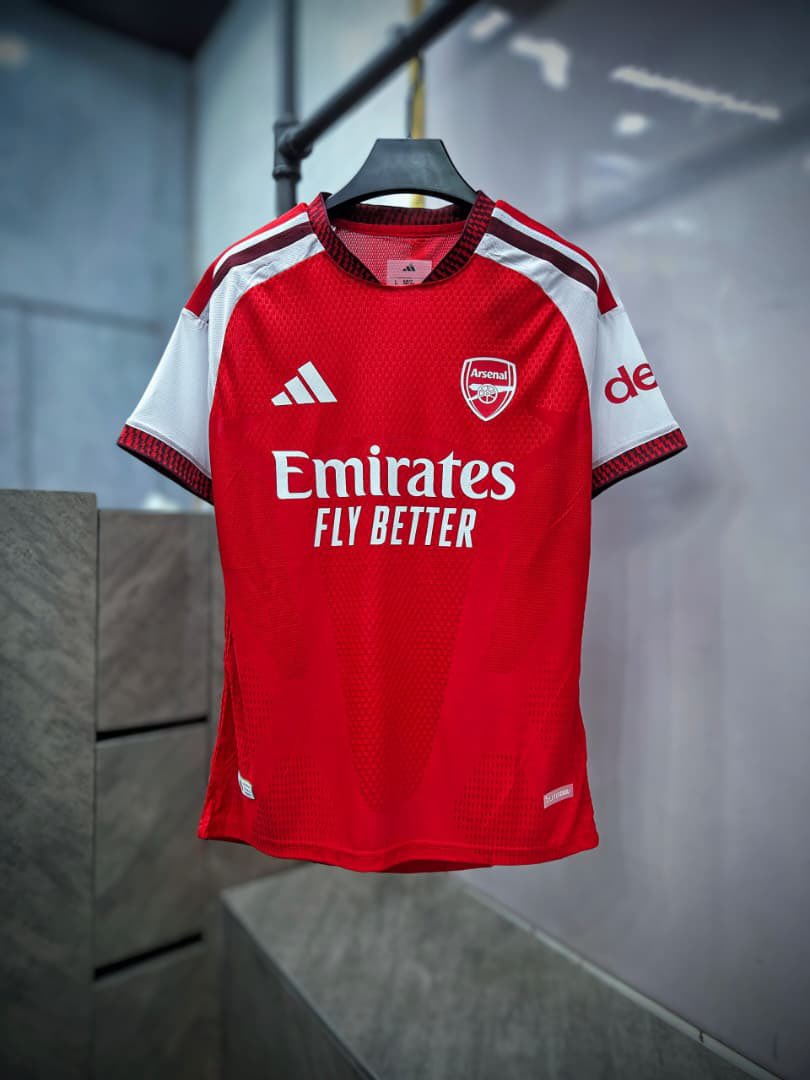 Jersey_Clan's tweet photo. 2026/2027 Arsenal FC home and away jerseys available in all sizes! https://t.co/1nccRTZ1AV