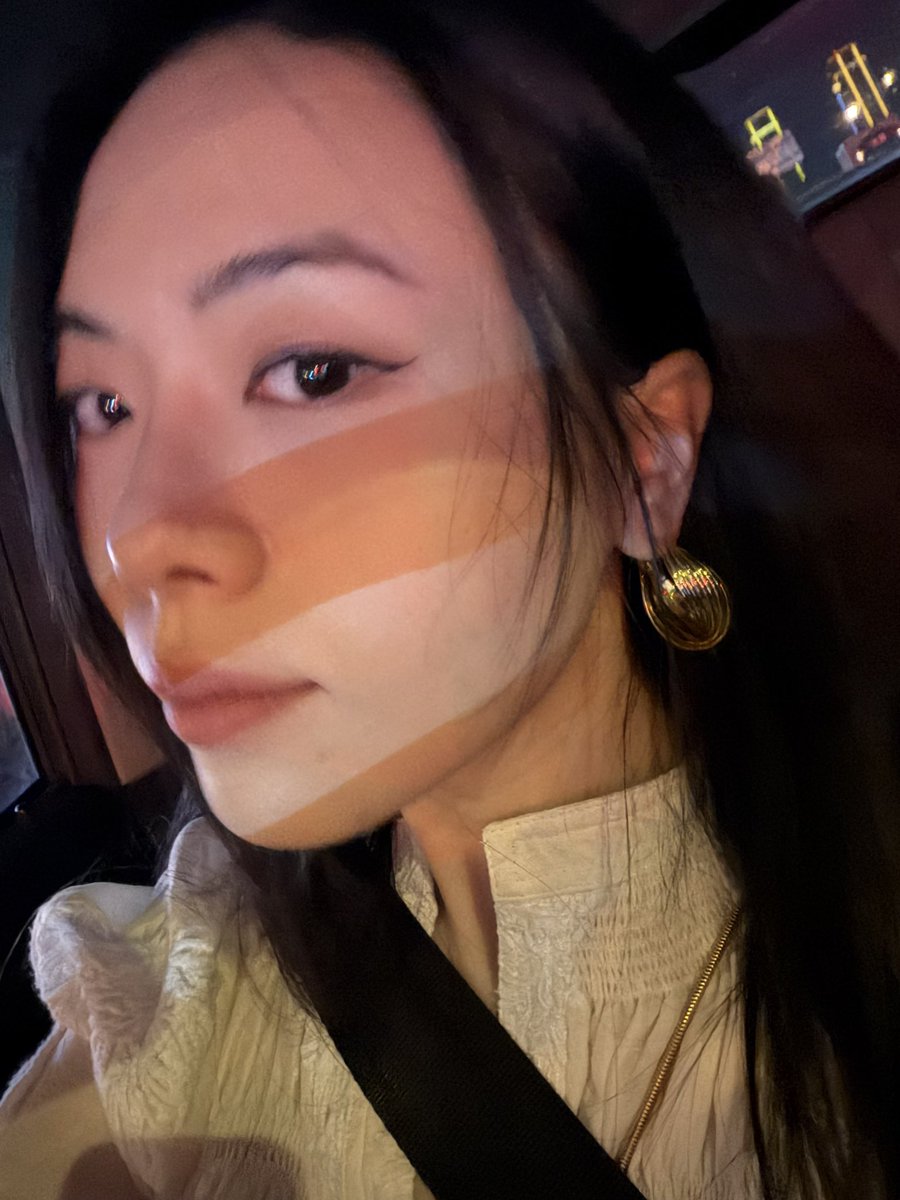 Angelzdq8's tweet photo. 原相机战神表示 美颜开这么大顶不住啊 https://t.co/exJyPU6xE6