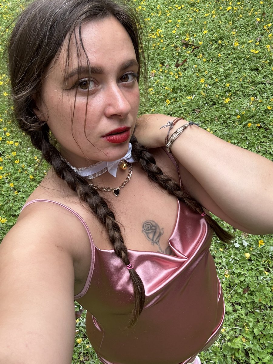 justineangela69 tweet media