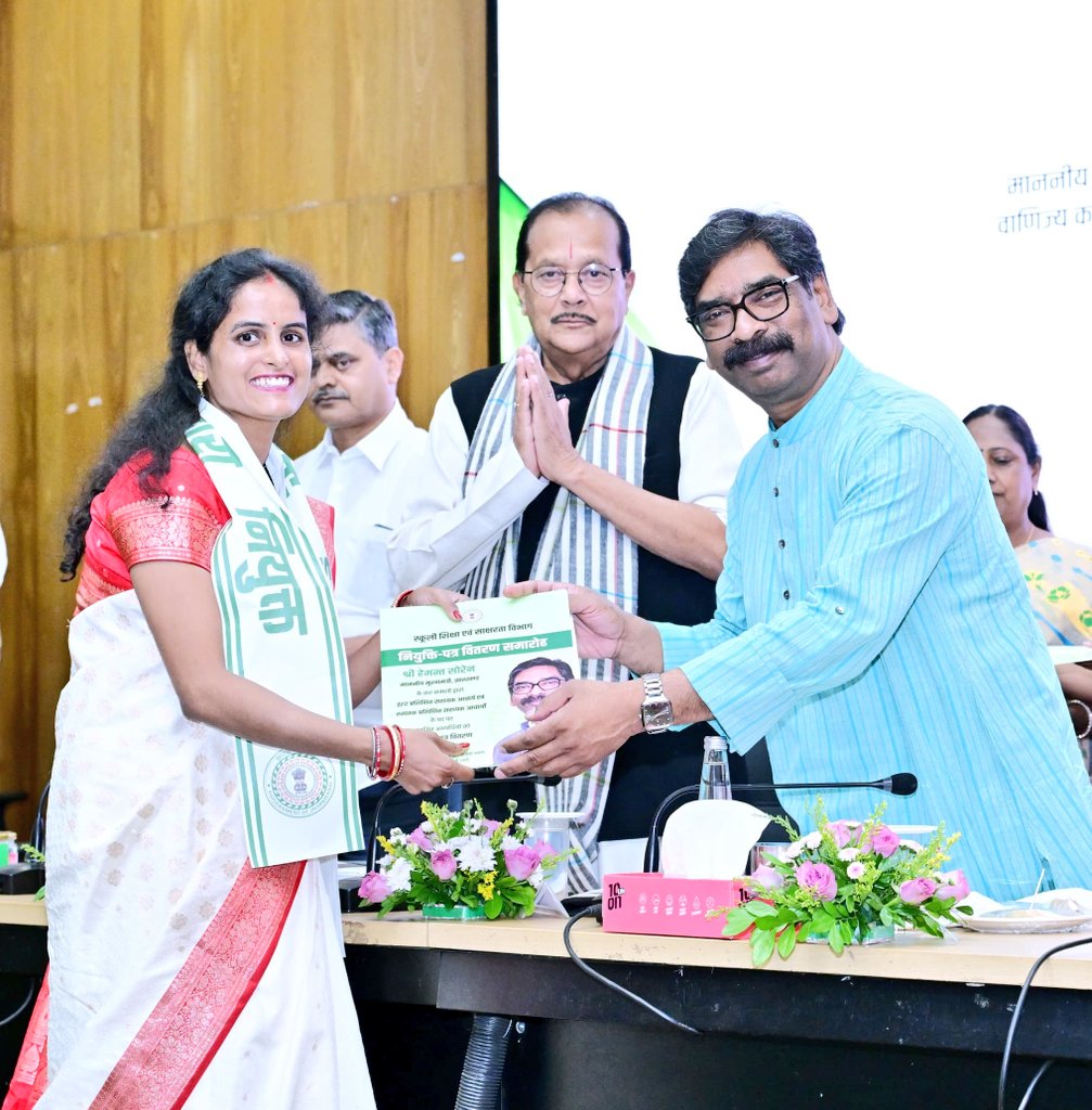 Hemant Soren tweet media