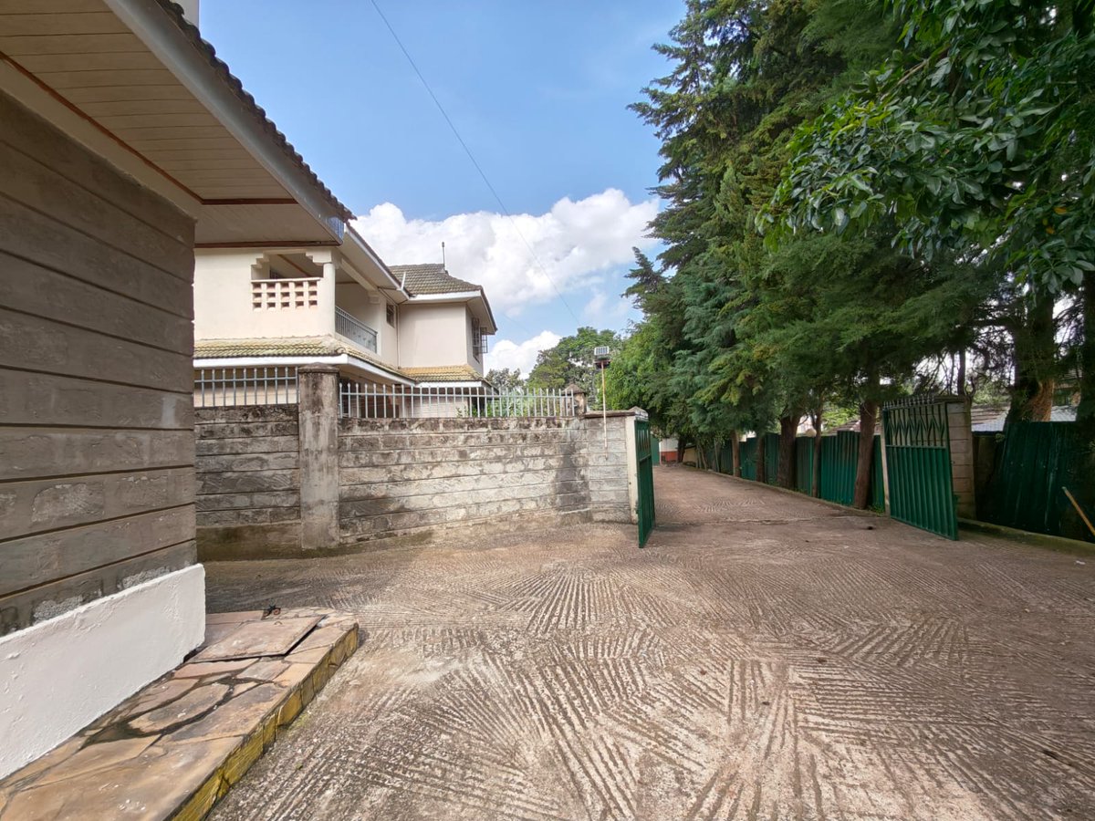 wamuchoki's tweet photo. SPACIOUS 4 BEDROOM ALL-ENSUITE HOME WITH DSQ | KIAMBU ROAD – KUGERIA ESTATE https://t.co/eKei30UeLt