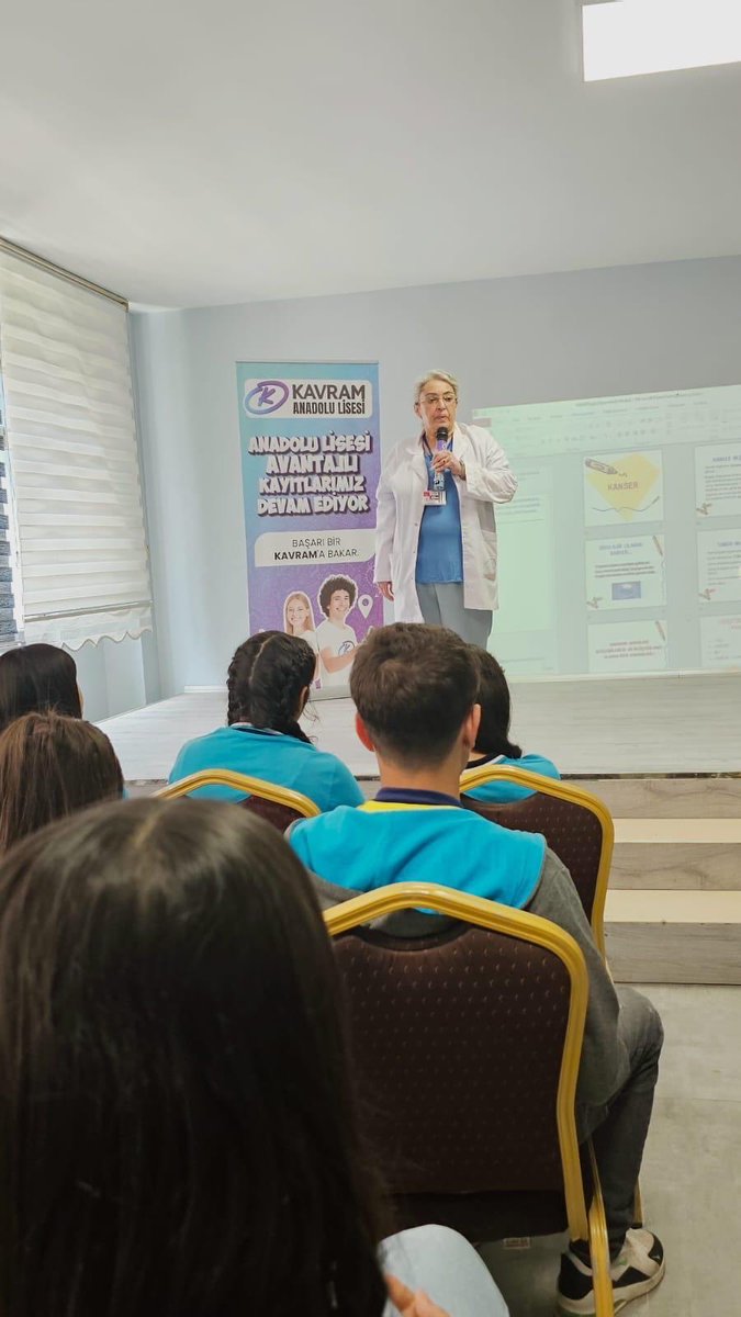 kiziltepeism's tweet photo. Müdürlüğümüz  tarafından  Özel Tam İsabet Ortaokulu, Özel Mavi Umut Mesleki ve Teknik Anadolu Lisesi,Özel Mavi Kavram Anadolu Lisesi öğretmen ve öğrencilere  “Cilt Kanseri-Hipertansiyon-KKKA ve Sıtma” konularında   eğitimler verilmiştir. @mardinilsaglik @halksagligigm @sbsggm https://t.co/4BSkuQV9lS