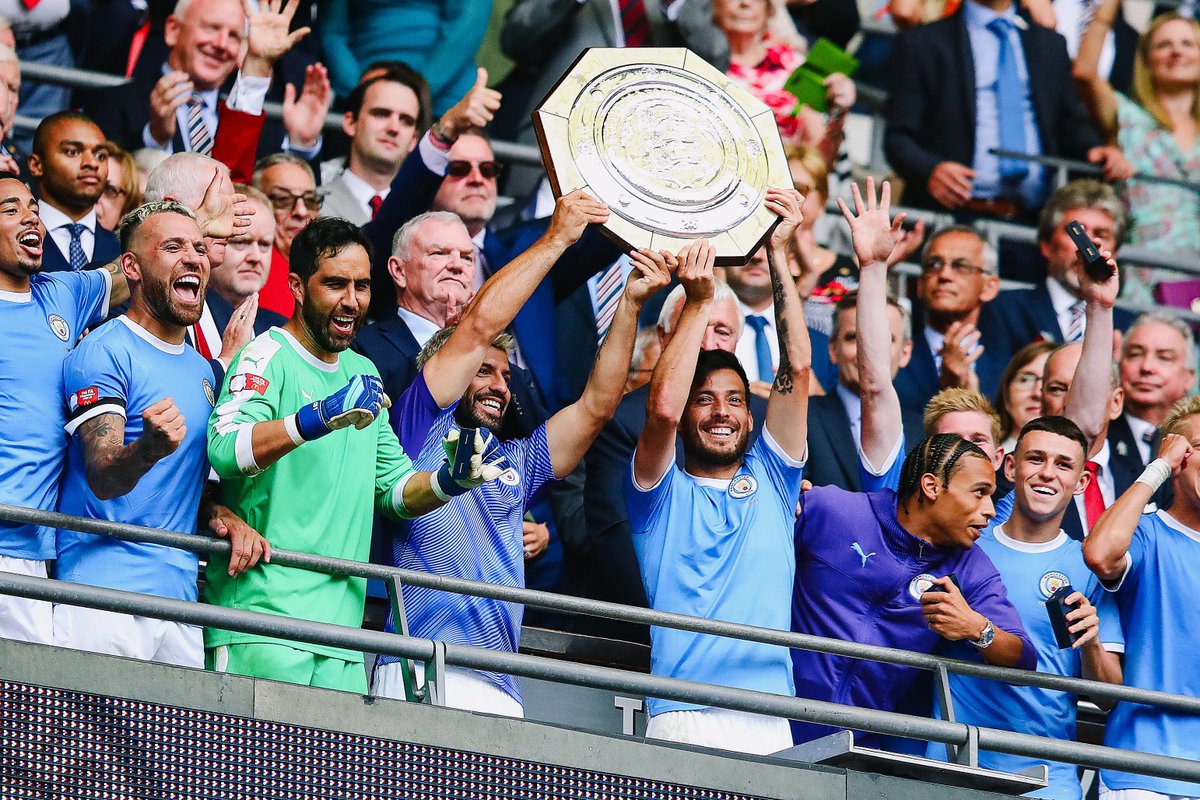 ManCityCatala's tweet photo. Avui fa set anys: FOURMIDABLES 🏆🏆🏆🏆

L'únic club anglès en guanyar els quatre títols nacionals en una temporada 🩵 https://t.co/AOA8a87PHF