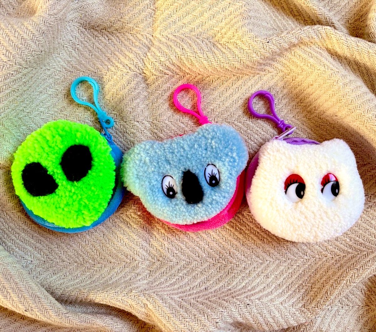 shell_tufting's tweet photo. .ﾟ･*..☆.｡.:*.👽🐈‍⬛🐨☆.｡.:. *:ﾟ･.｡*
      えらべるコインケースつき
          タフティングブローチ
⁡⁡                   ✼••┈┈••✼⁡
          #シェルタフティング https://t.co/MsMyRn83Mv