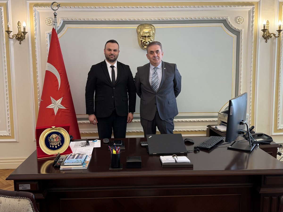 _EmreGUN's tweet photo. İçişleri Bakanlığı Mülkiye Başmüfettişi 
Sn. İlhan Aydın ERBUL valimize iade-i ziyarette bulundum. Kabullerinden dolayı sayın valimize teşekkür ediyorum. https://t.co/NQTWI76mEj
