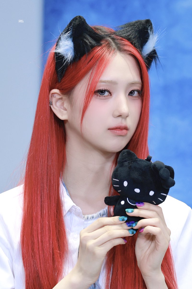 onepick_yeeun's tweet photo. 20260517 냐웅🐈‍⬛

#UNCHILD #언차일드 #YEEUN #박예은 https://t.co/IpDnBn9bRX