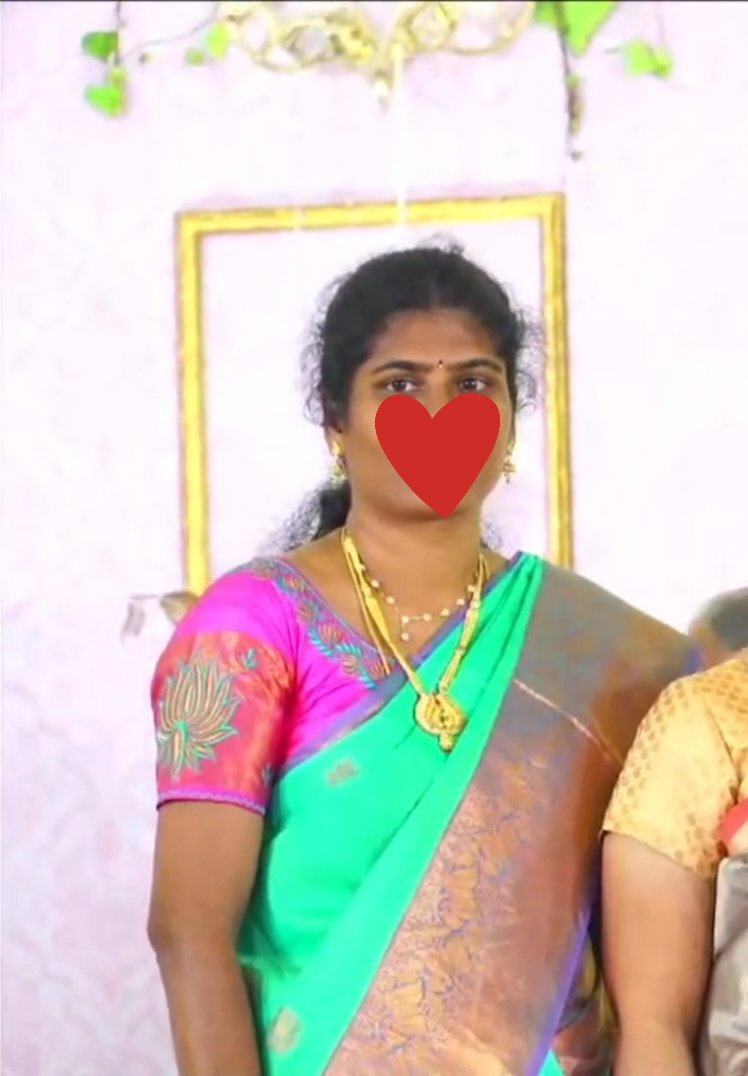 trishathoppul's tweet photo. Naa pakkintodu bharya 🥵 deeni chuste ne ahhhaaa 💦 https://t.co/vPOtztJBm2
