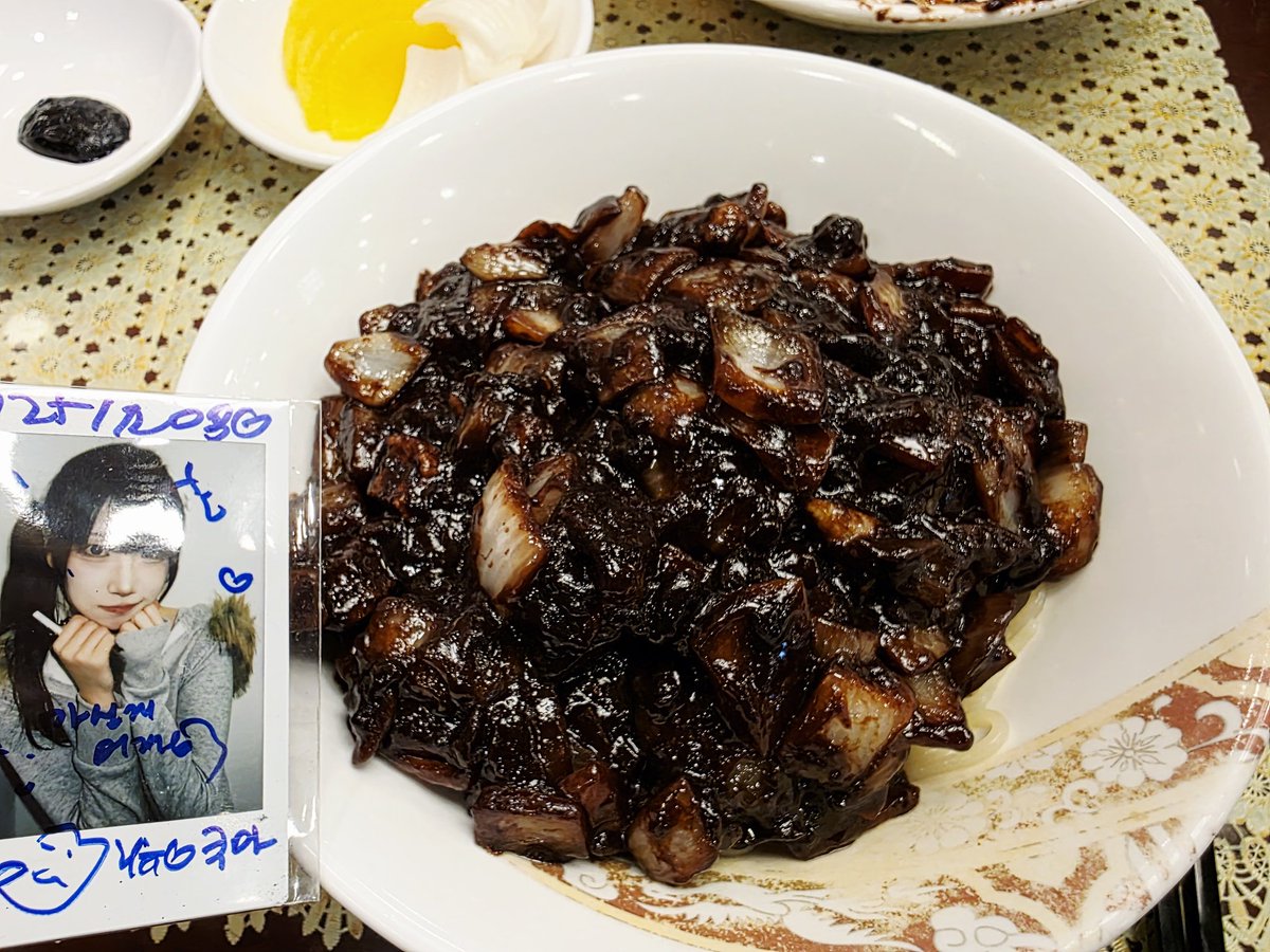 (코)리락쿠마 tweet media