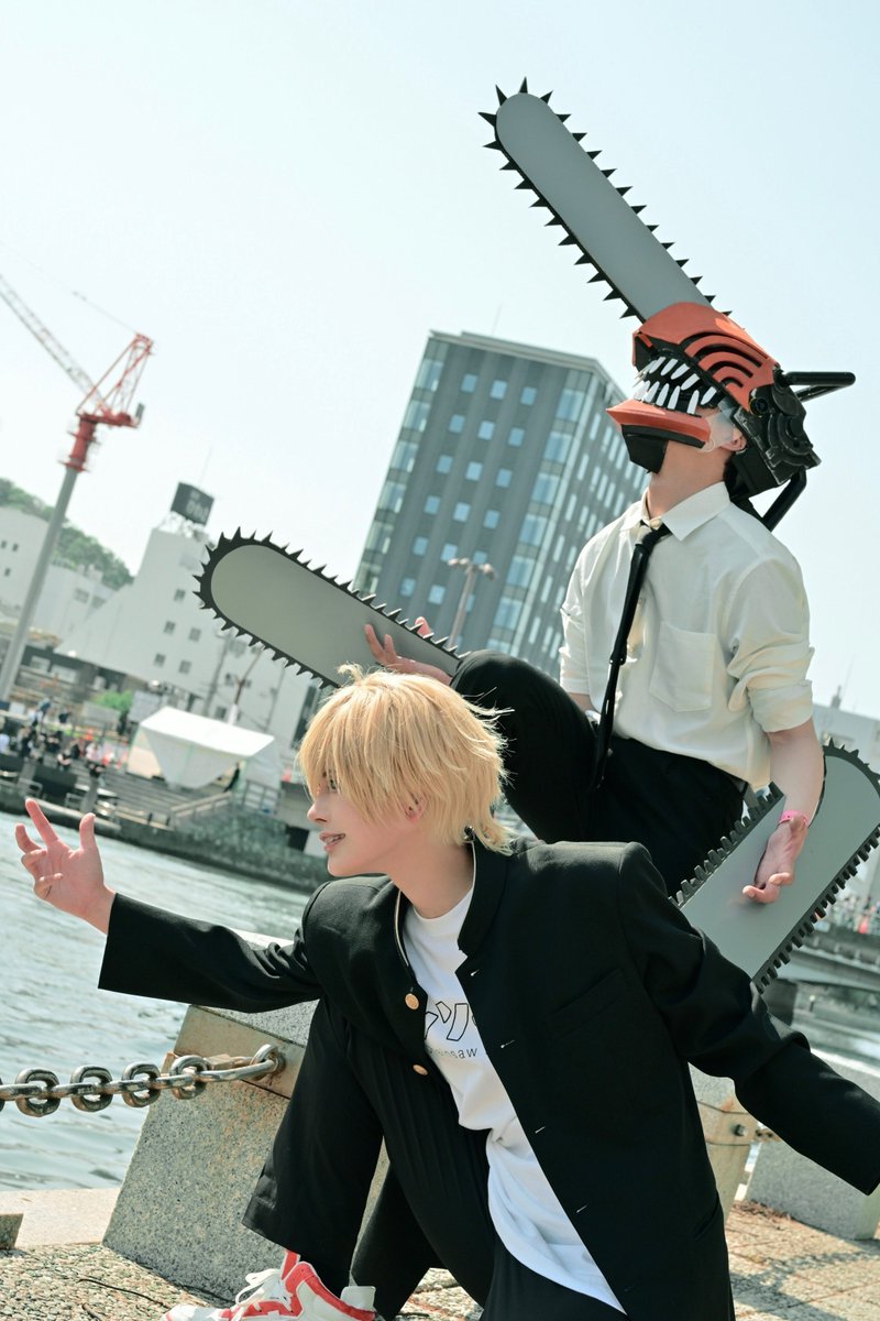 KuromayuCos's tweet photo. ⚠︎cosplay／chainsawman

これだから交流イベントはやめられねぇんだよなぁ‼️

🪚@1341yuki_sakuya 
photo：@sayukichicocos 
 #マチアソビ https://t.co/hSqgQTQ228