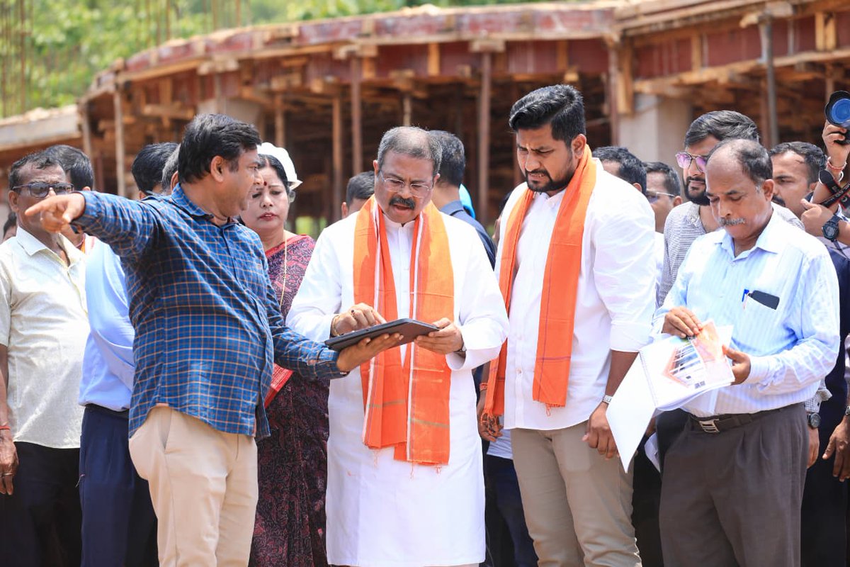 Dharmendra Pradhan tweet media