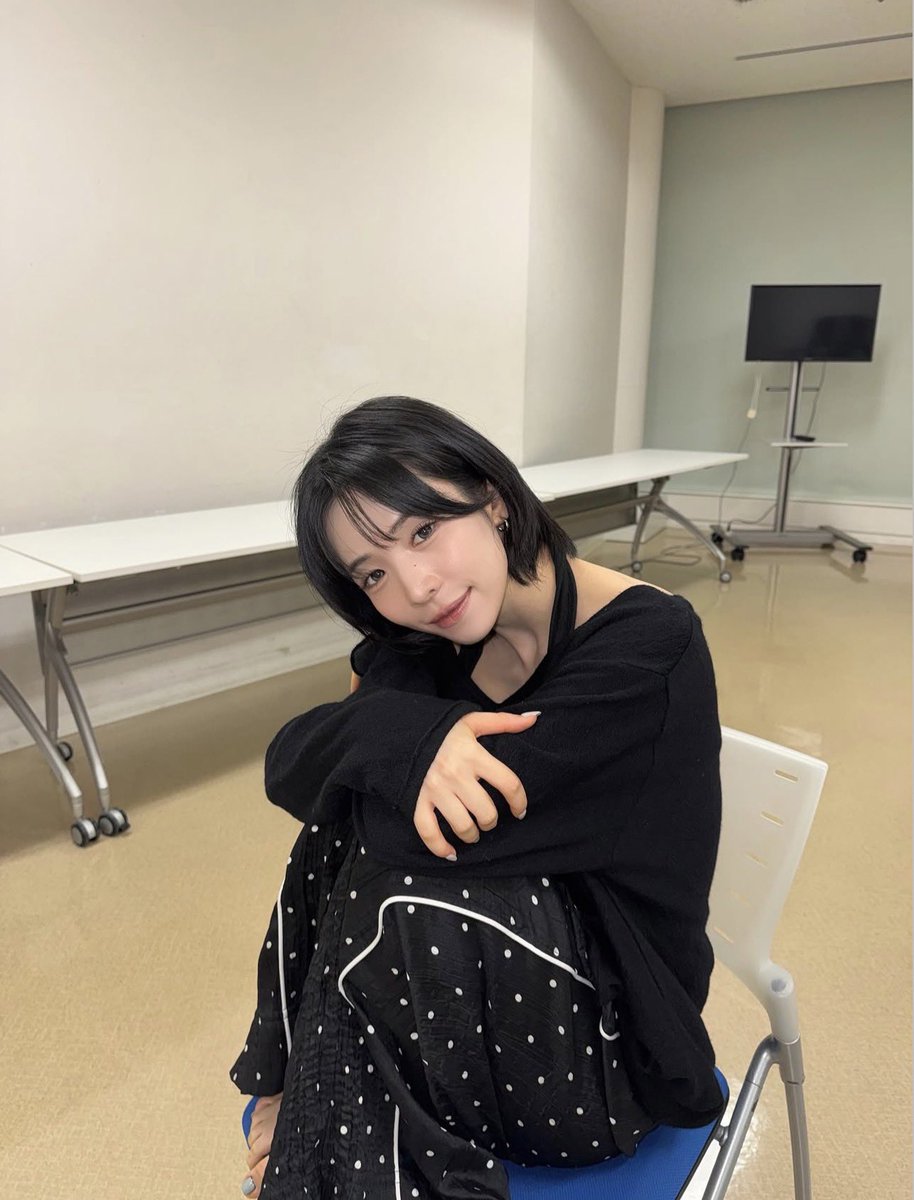 マヤ姉の腹筋の溝 tweet media