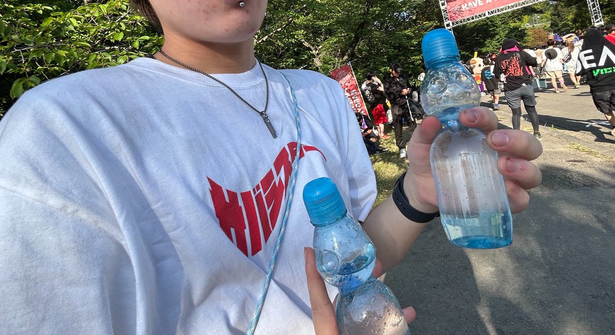 0l8pc's tweet photo. 来年もみんなとフリーダムする！♩⟡ https://t.co/qZnH45m9KT