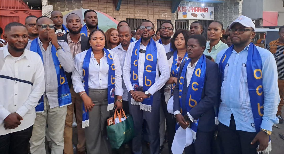 IbutshiModeste's tweet photo. « La forte mobilisation autour de l’activité de la Fondation Blaise Mubadi, prouve qe notre parti est solidement implanté à Kin. Au nom du président national GUY Mafuta, un appui de plus d’un million de FC est accordé à la fondation. » — Coordination de la Ligue des jeunes ACB. https://t.co/gBXCyJXtiX