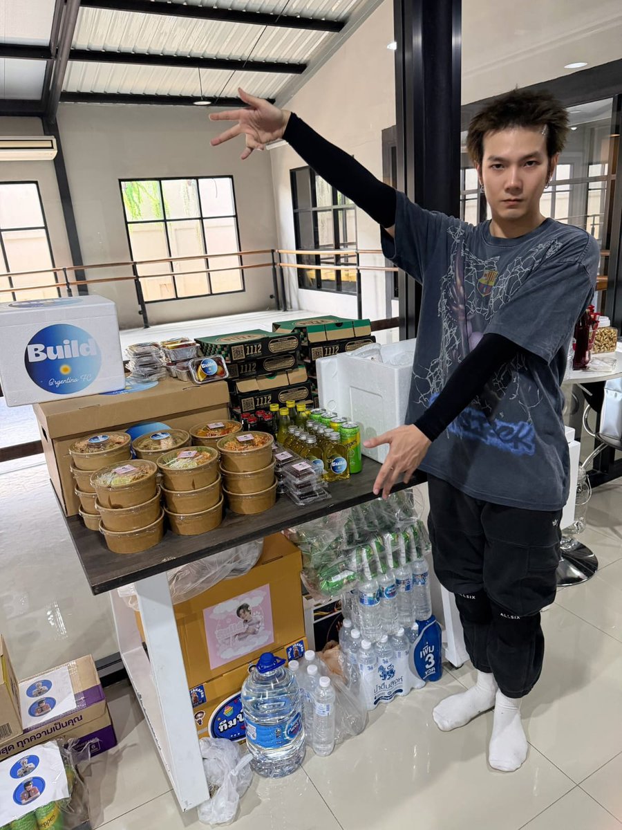 buildargfc's tweet photo. @buildyourlove4u @JakeB4rever Thanks to you dear manager ka ☺️ you deserve a good medal 🥇

#นาคราชเดอะมิวสิคัล
#NagaRajTheMusical
#บิวจักรพันธ์ 
#BuildJakapan
#Beyourluve
@JakeB4rever https://t.co/fOiSRDcm4c