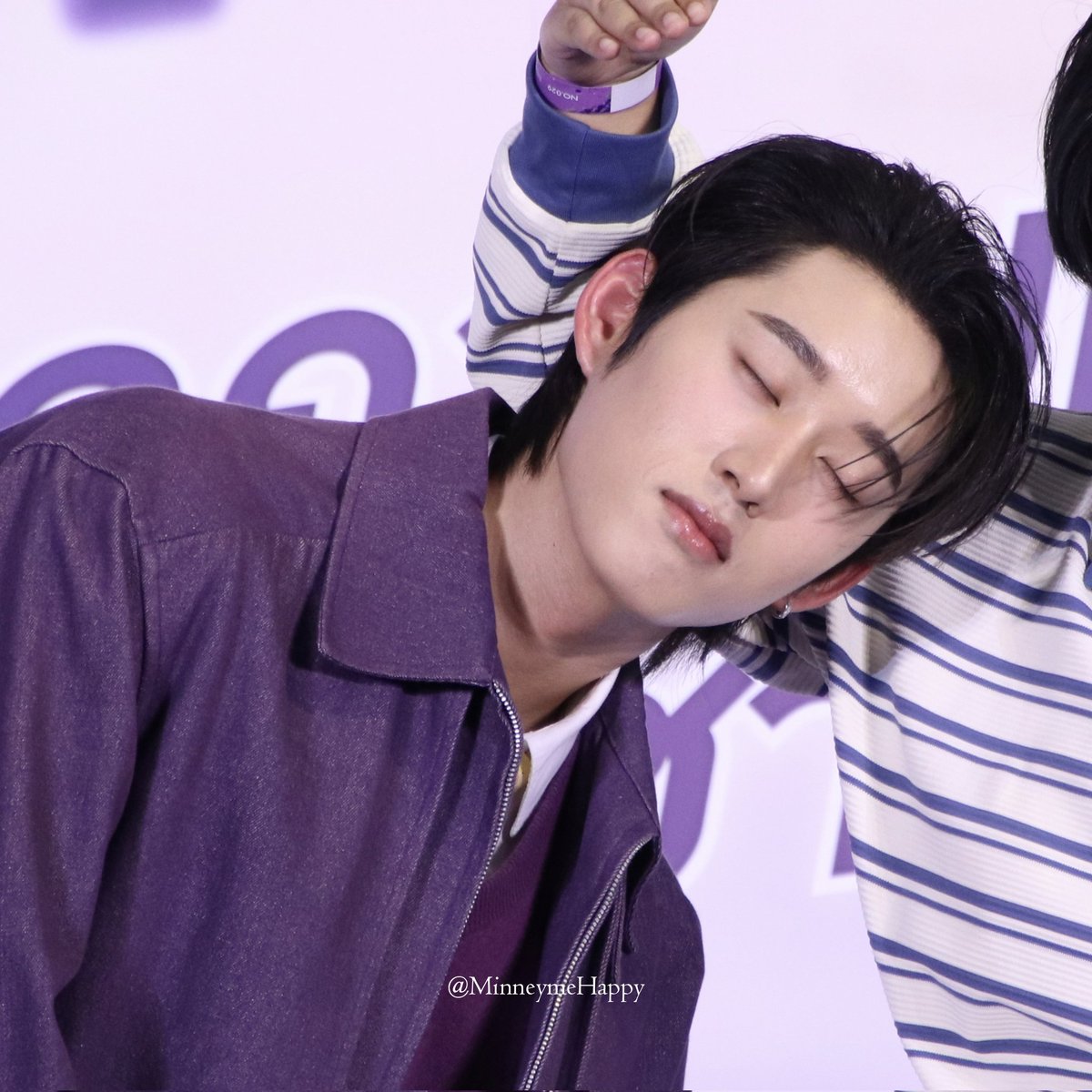 Saphanmai_tt's tweet photo. ฉันบรีฟว่า "เป็นเคะให��พี่หน่อย"
อือ เคะขี้อ้อนเลยแหละ 🤏🏻

cr. คุณ @Minneymehappy_ 
#7selectNesteakyohoxEst #est_rvp https://t.co/onjzCrKOVT