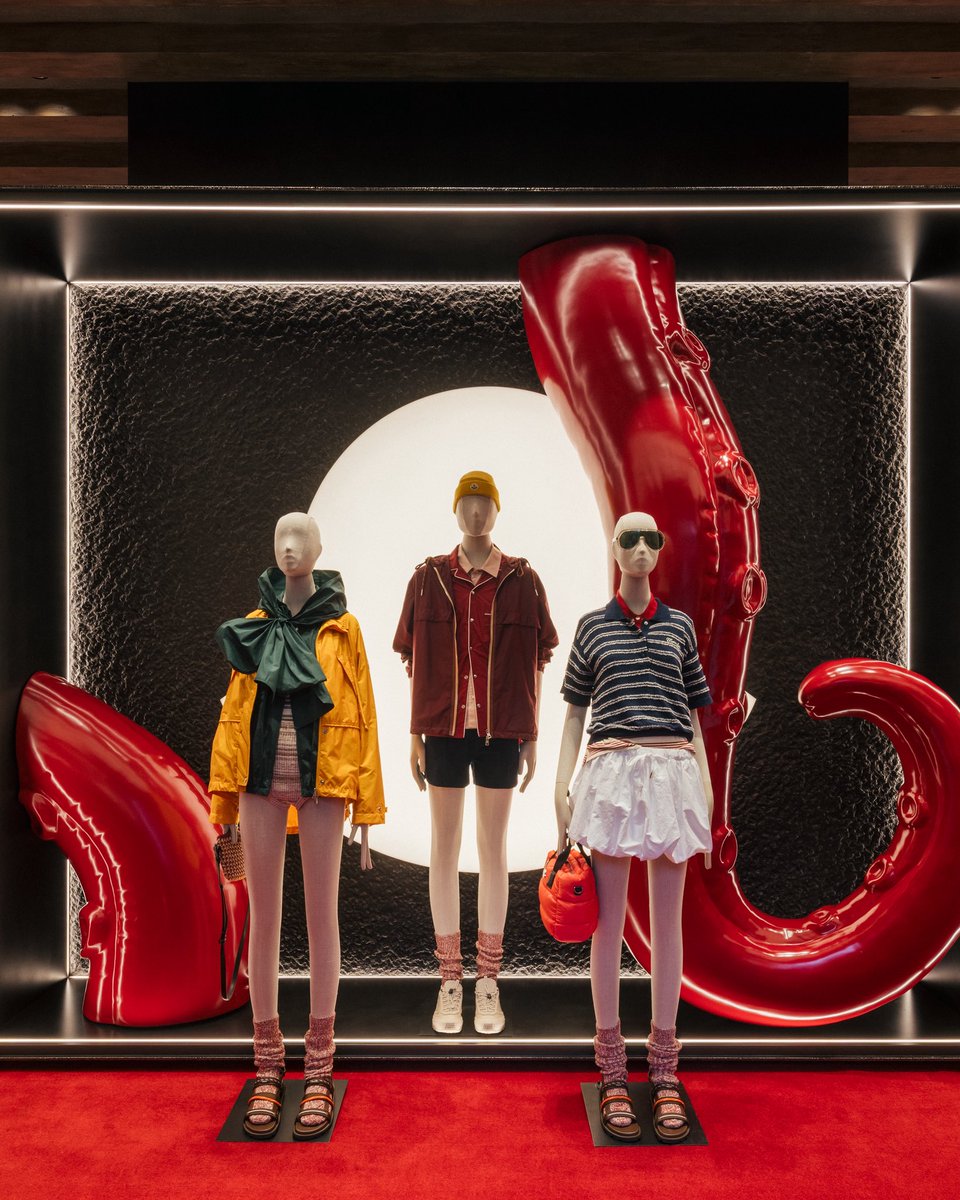 Moncler tweet media
