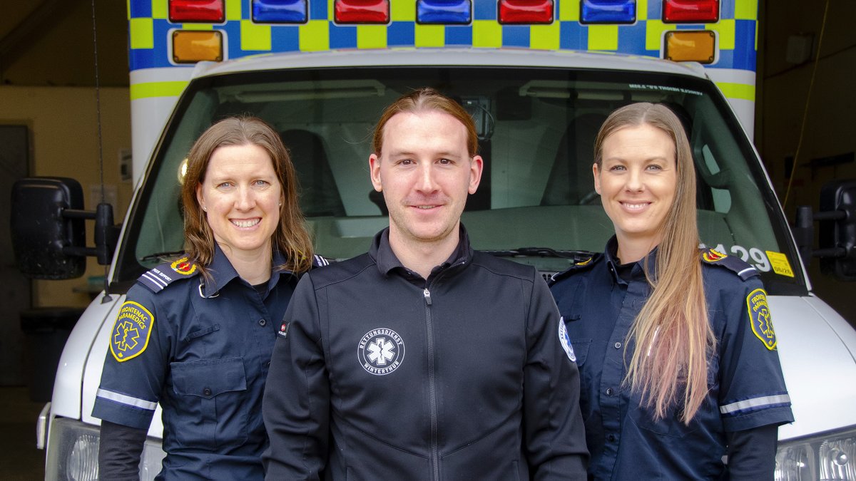 FPSParamedics's tweet photo. Today, in Paramedic Services Week, is Education Day a time to highlight the commitment our paramedics make to continuous learning, teaching, and clinical excellence.
#ParamedicServicesWeek #EMSWeek #EducationDay #ImprovingOutcomesTogether https://t.co/wzdmrpNZO4