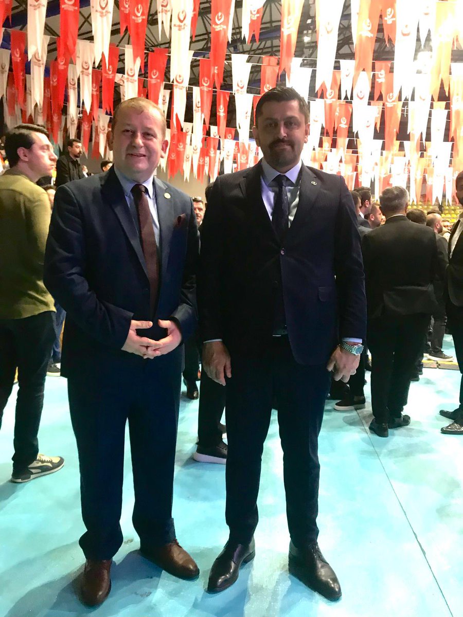 Tumfed34's tweet photo. BBP İstanbul İl Başkanlığı 15.Olağan İl Kongresi’ne,TÜMFED Bşk @selamiaykut ve yönetimi muhtarlık kurumunu temsilen katıldı.

Bşk Sn @Mustafa_Destici ‘nin
muhtarlarımıza ilettiği selam bizler için kıymetlidir.

BBP İstanbul İl Bşk ve yönetimini tebrik ediyor,başarılar diliyoruz. https://t.co/wiwvyB0DQC